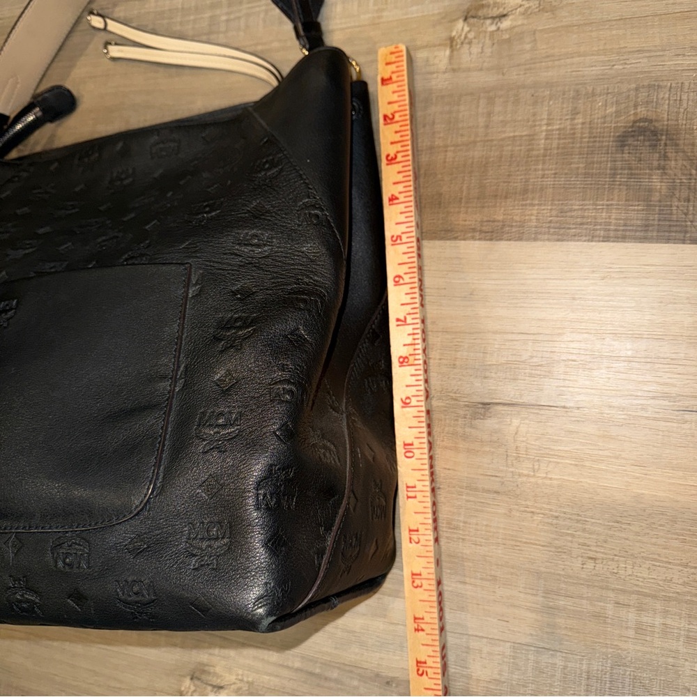 MCM Klara Large Black Leather Shoulder Bag - Picture 10 of 13